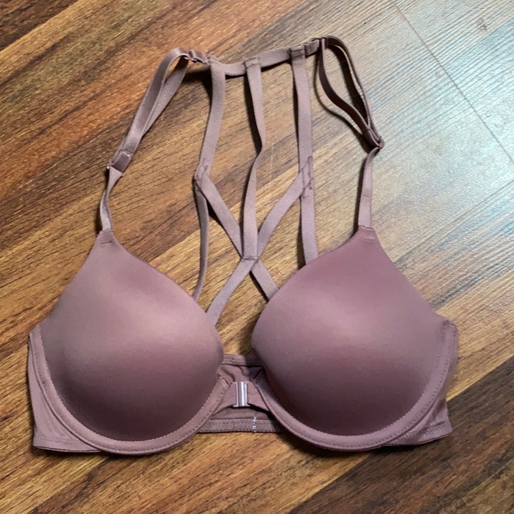 PINK Wear everywhere t shirt strappy bra